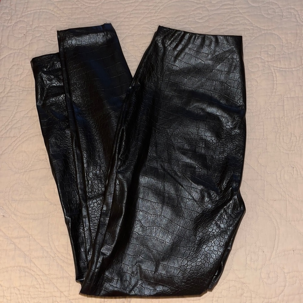 Express Faux Alligator print leggings